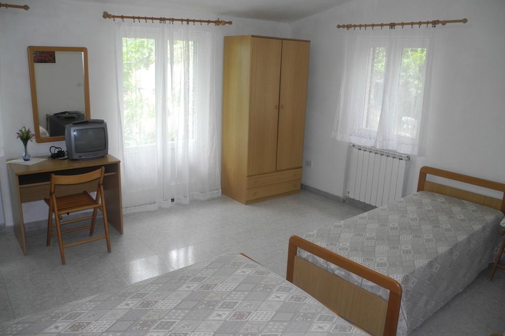 La Foce Del Prato Villa Framura Room photo